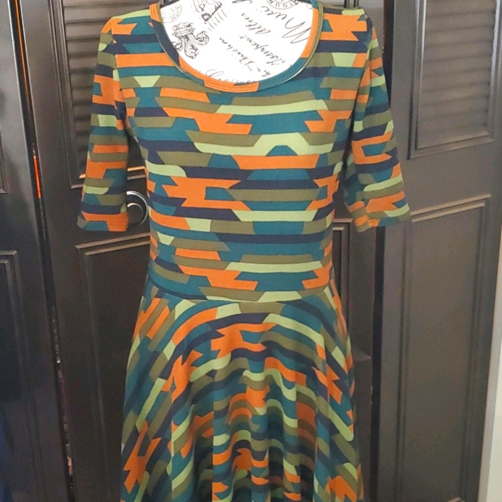 Lularoe Nicole dress size Medium